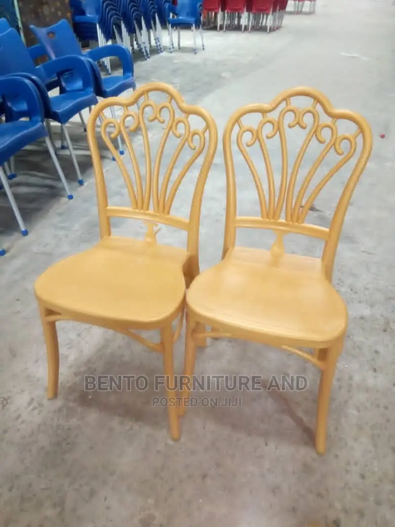 Chivalry Plastic Chair