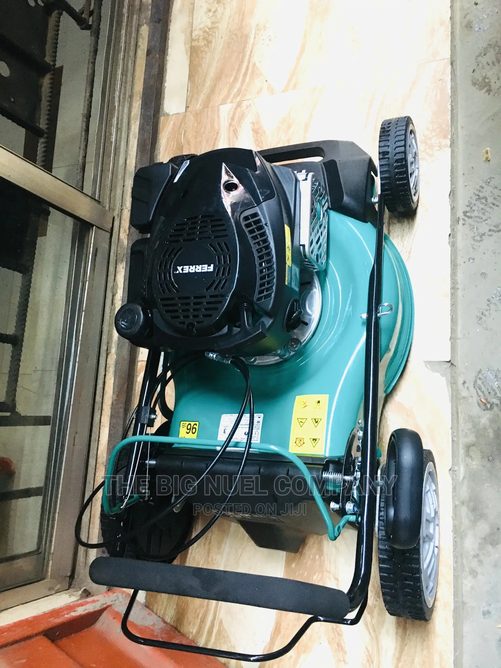 Self Propelled Lawnmower