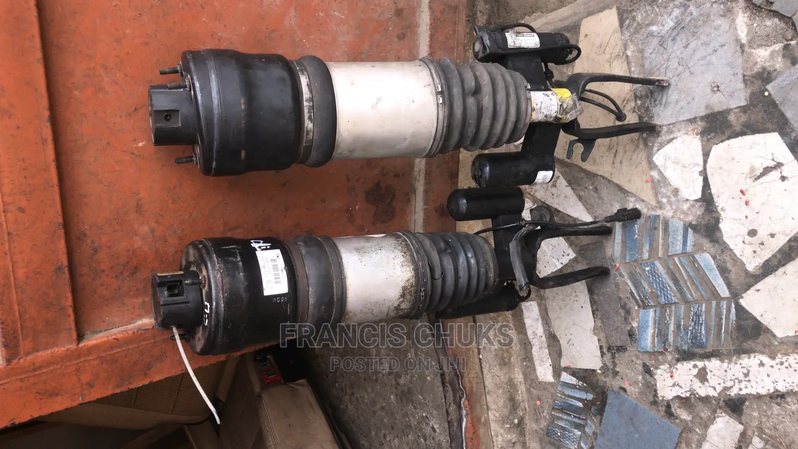 Set of Balloon Shock for Mercedes Benz E500 W211 4matic.