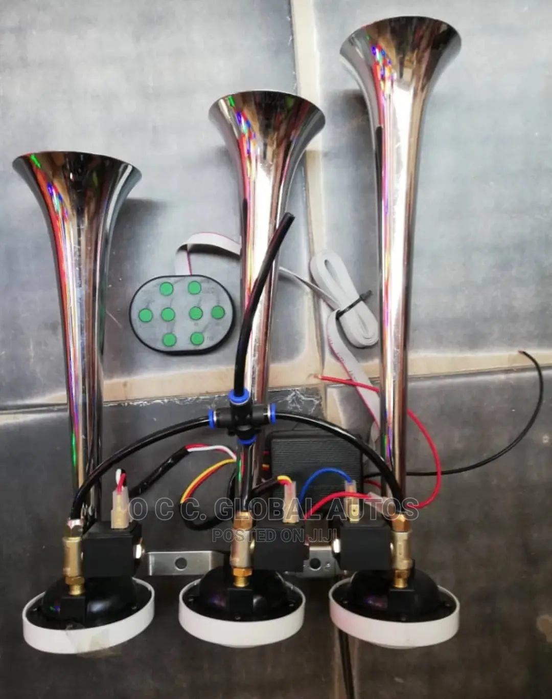 6 Sound 8 Sound Horn