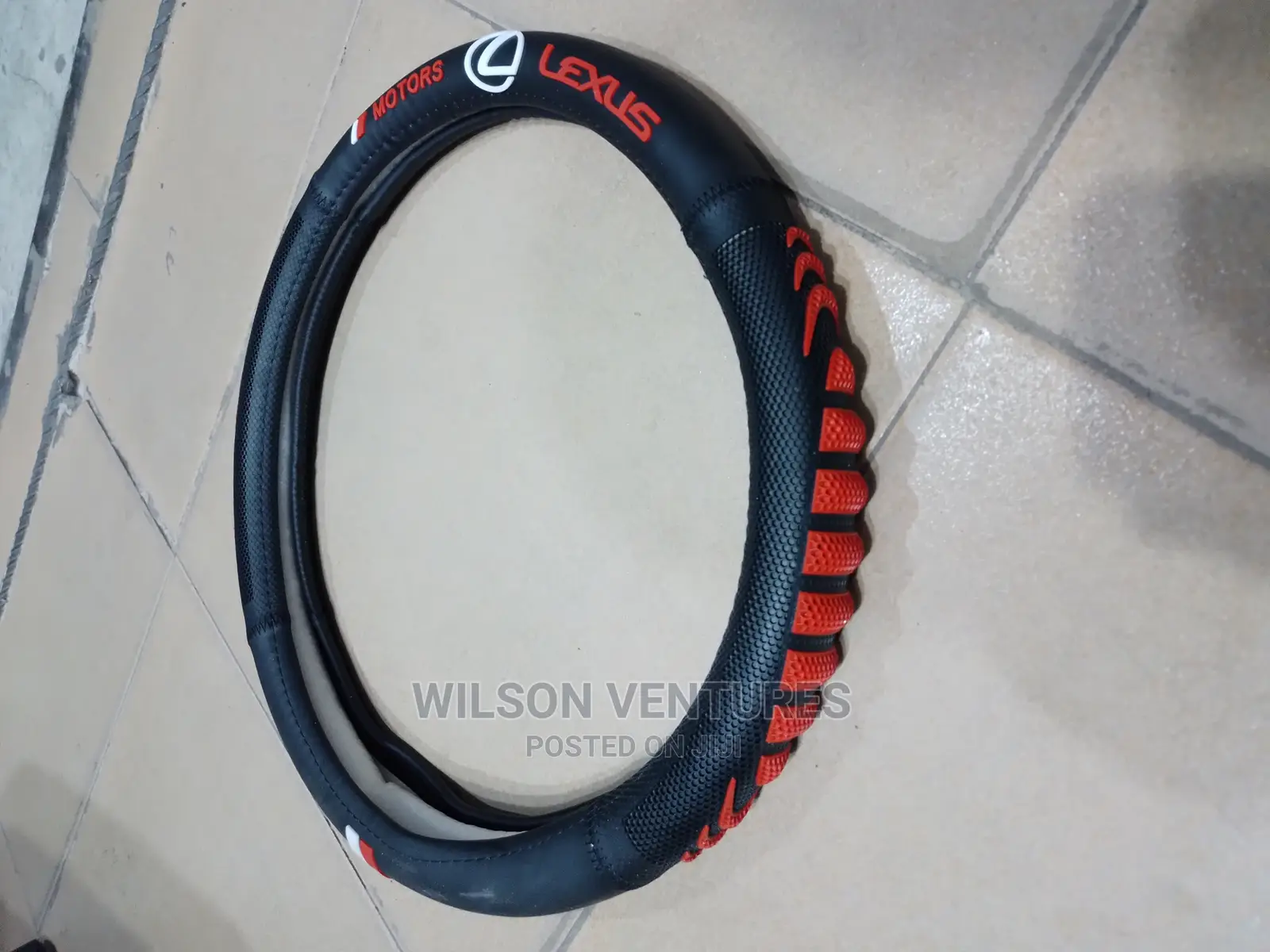 Costumize Lexus Steering Wheel Cover