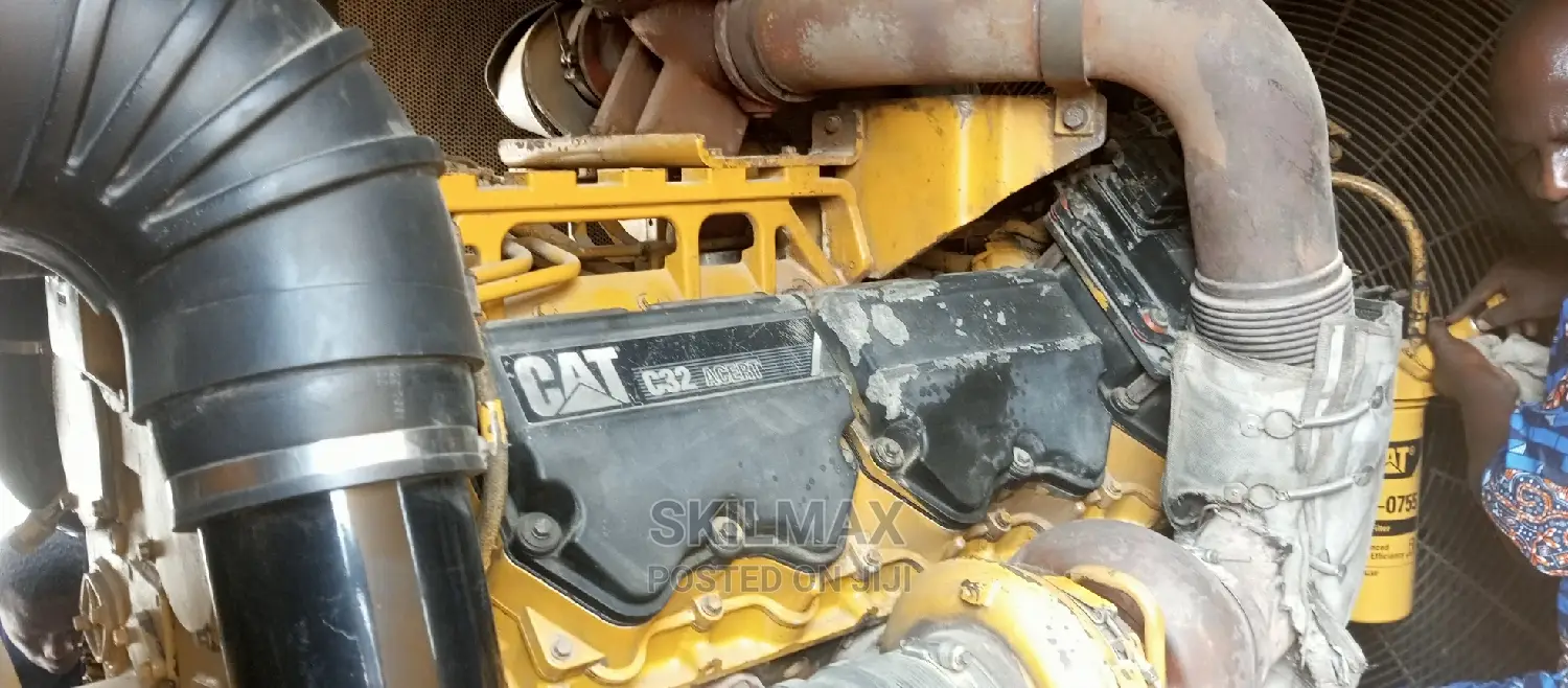 Almost New 1000kva Caterpillar Soundproof Generator