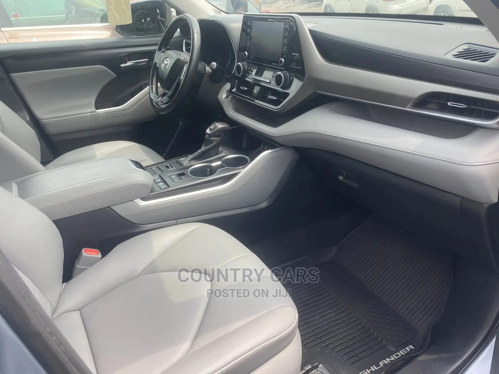 Toyota Highlander XLE AWD 2020 Blue