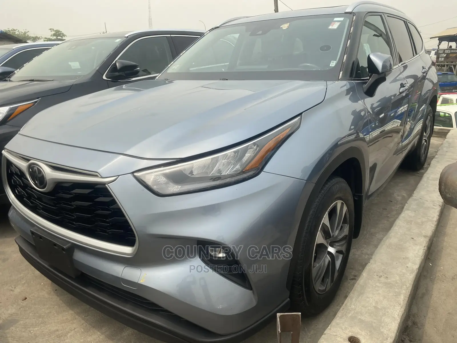 Toyota Highlander XLE AWD 2020 Blue