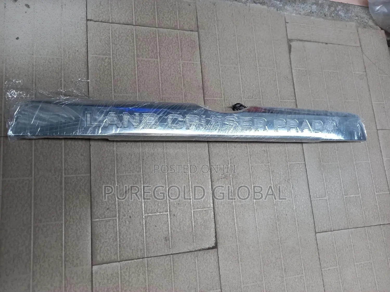Boot Chrome for Land Cruiser Prado Follow Come