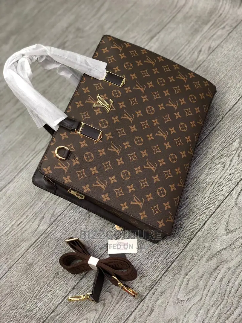 Original LOUIS VUITTON Laptop Bags Available in Store