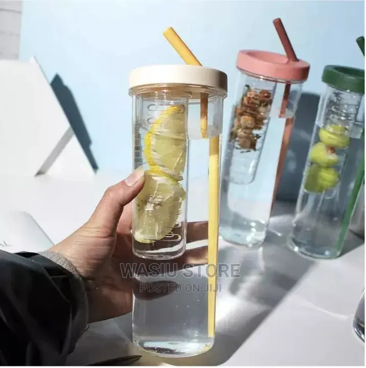 Tumbler With Lid, Suction Cup, Plastic Water Bottle (700 Ml)