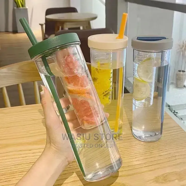 Tumbler With Lid, Suction Cup, Plastic Water Bottle (700 Ml)