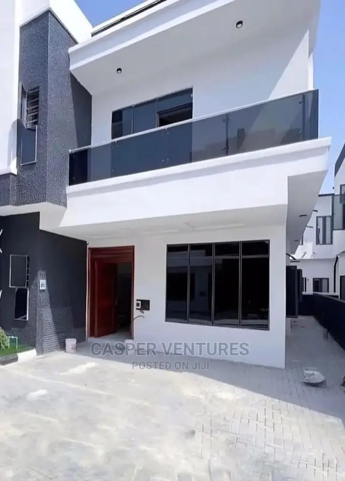 Stunning and Exotic Apartment