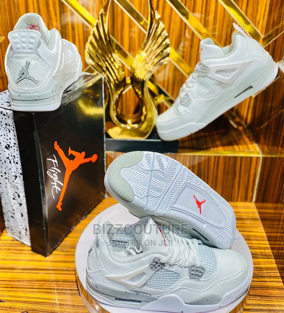 Original AIR JORDAN 4 Retro Size 40 - 47 Available in Store