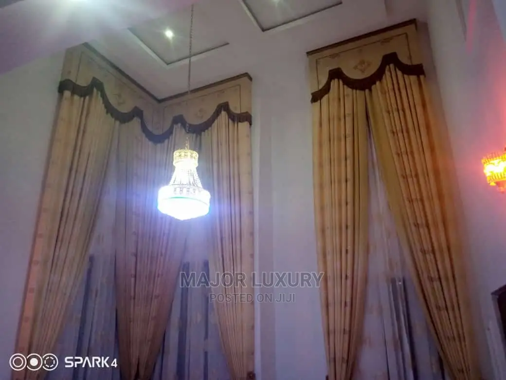 Higher Grade Curtains Fabric With Board