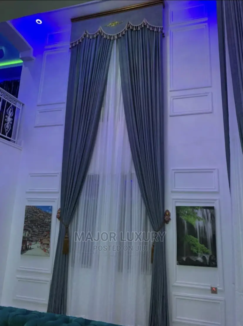 Higher Grade Curtains Fabric With Board