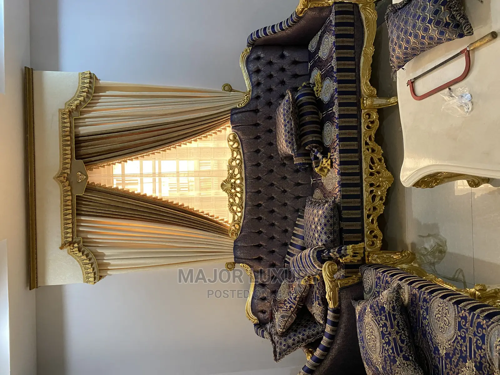 Higher Quality Turkey Curtains With Board