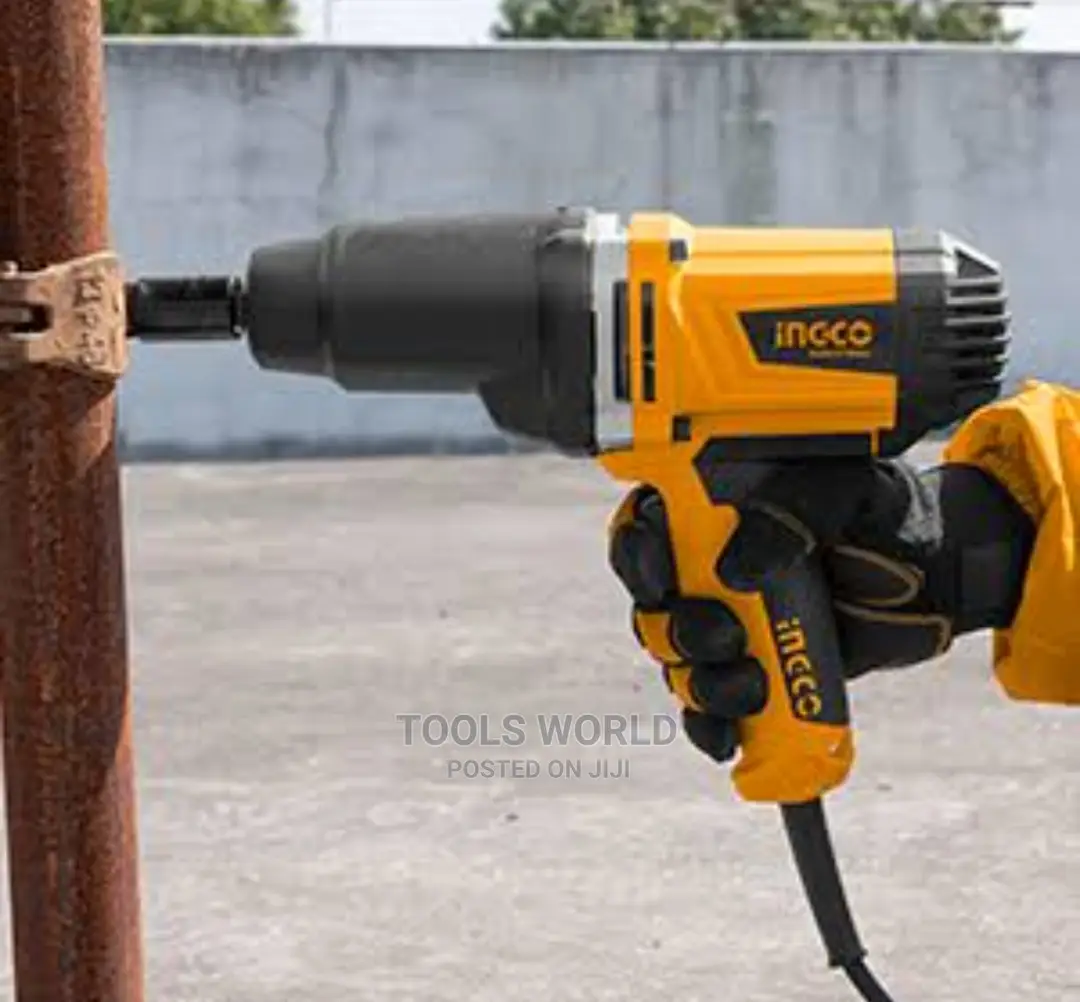 1050w Electric Impact Wrench With Hard Case and Free Socket