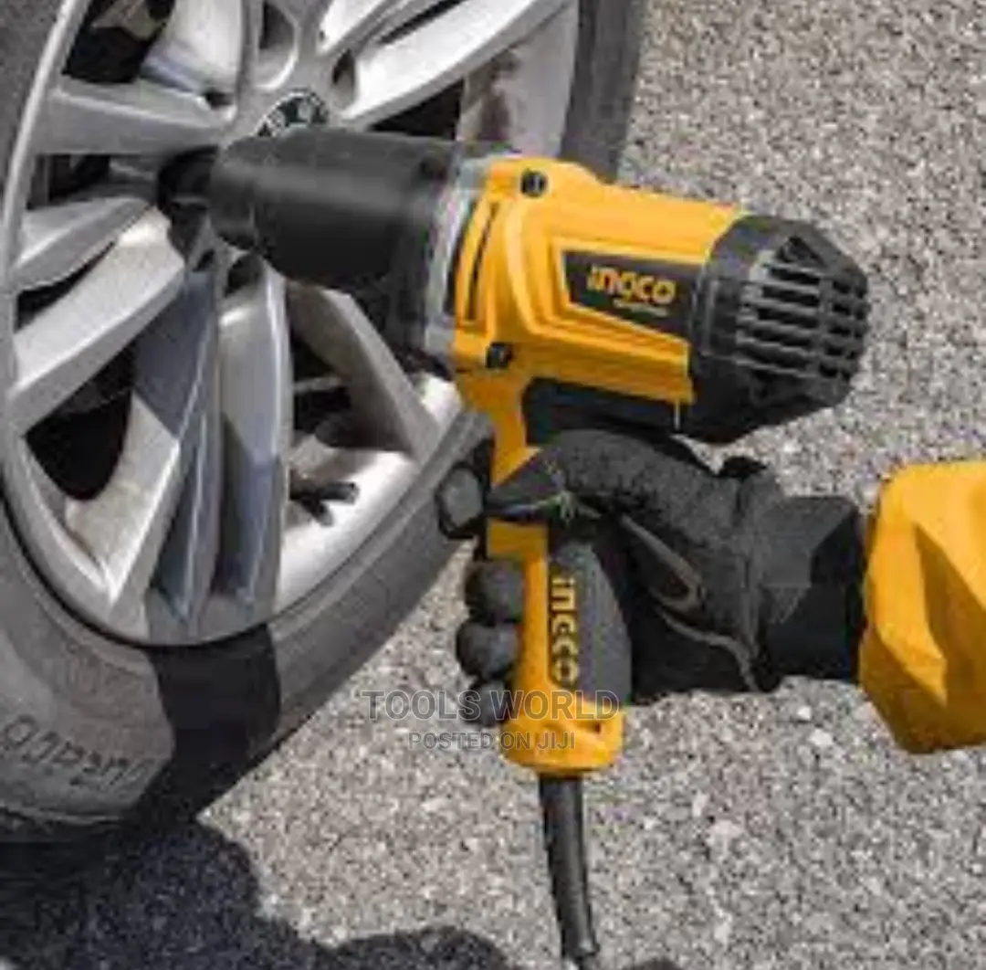 1050w Electric Impact Wrench With Hard Case and Free Socket