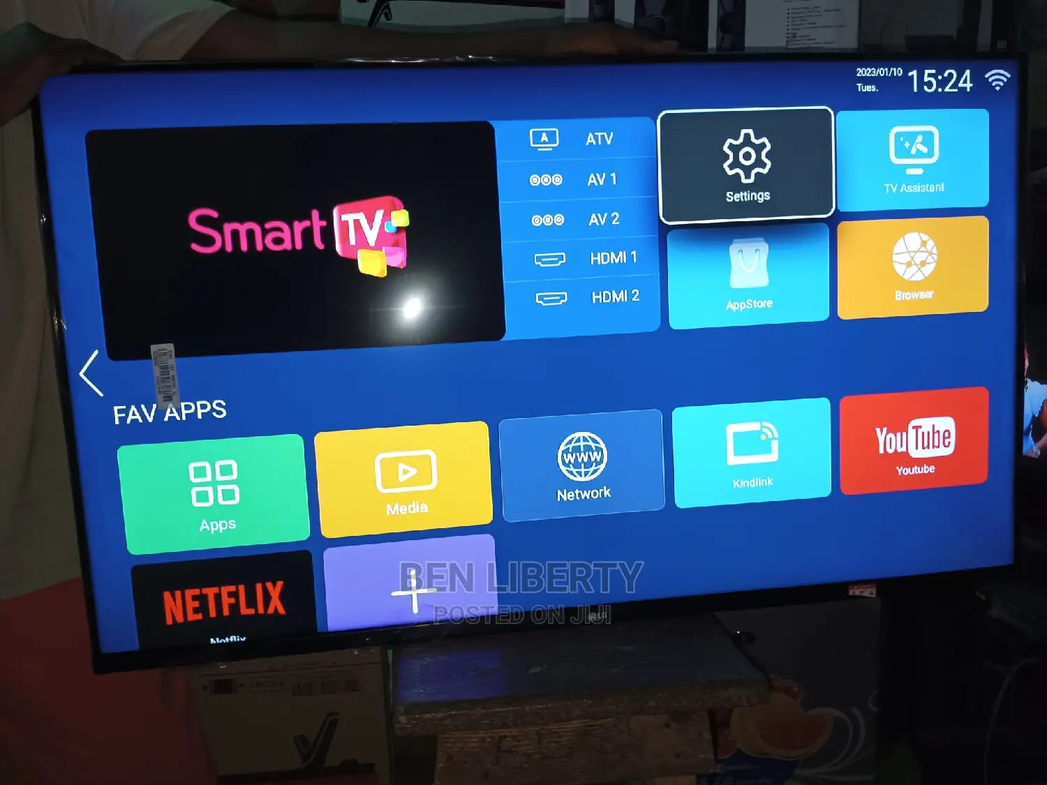 UHD Smart TV LG 32 Inches