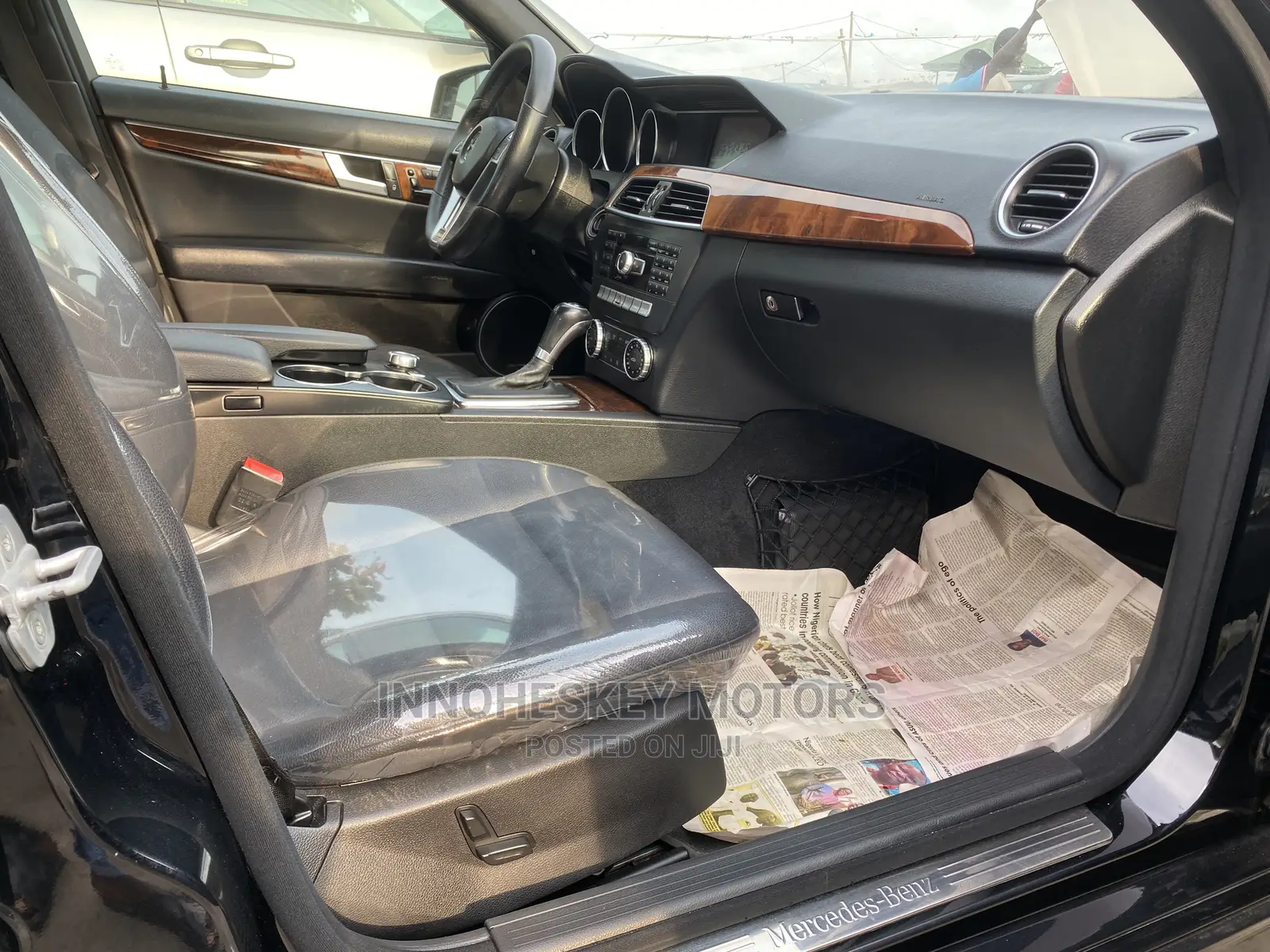 Mercedes-Benz C300 2012 Black