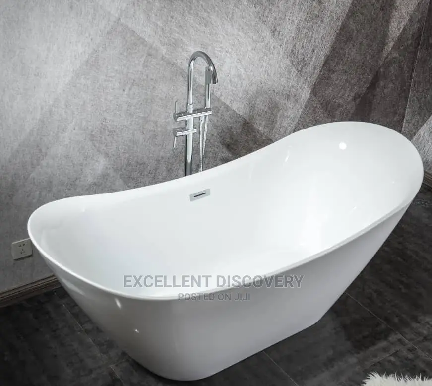 Luxury Bath Tub Canoe