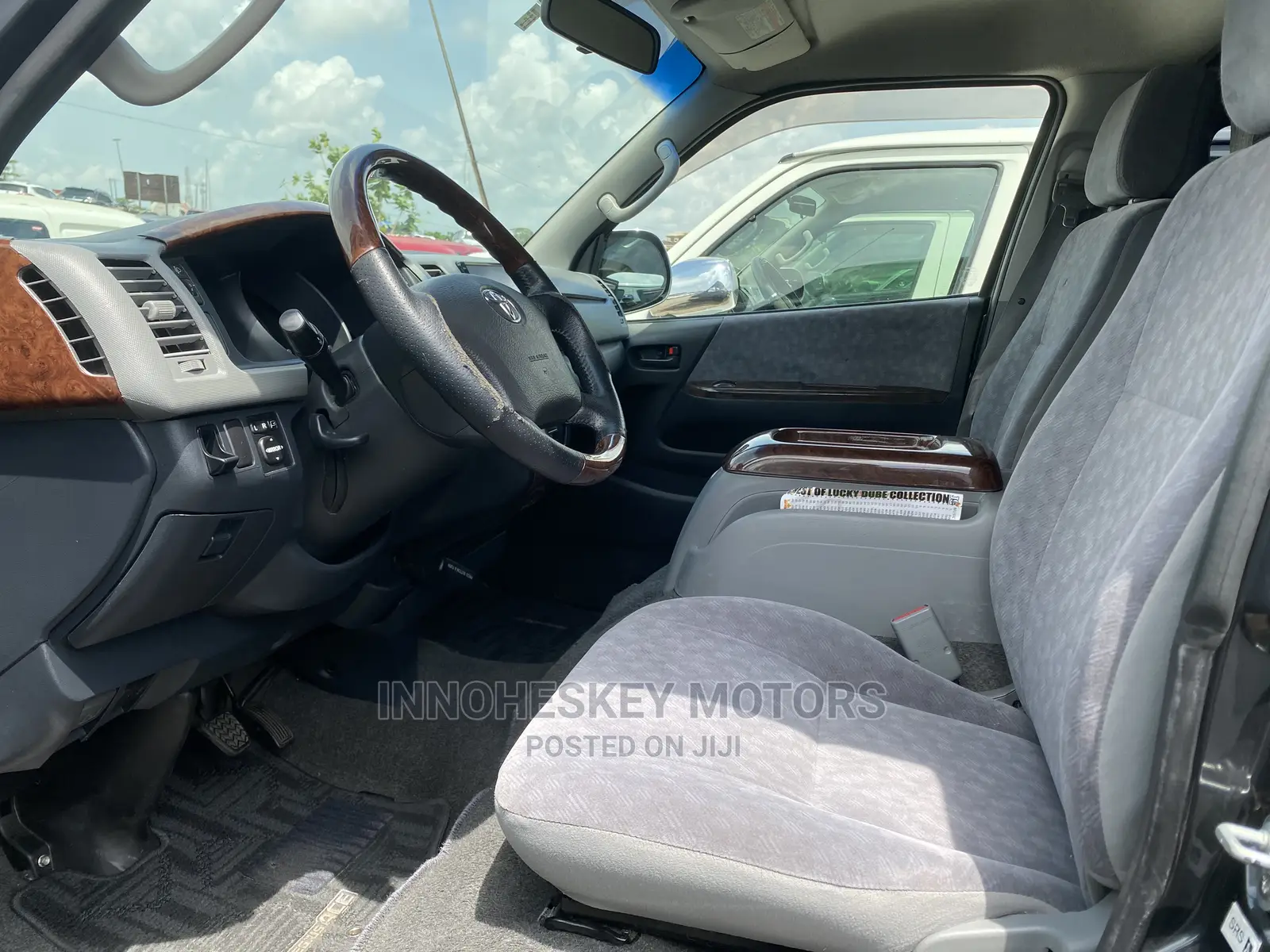 Toyota HiAce 2012 Grey