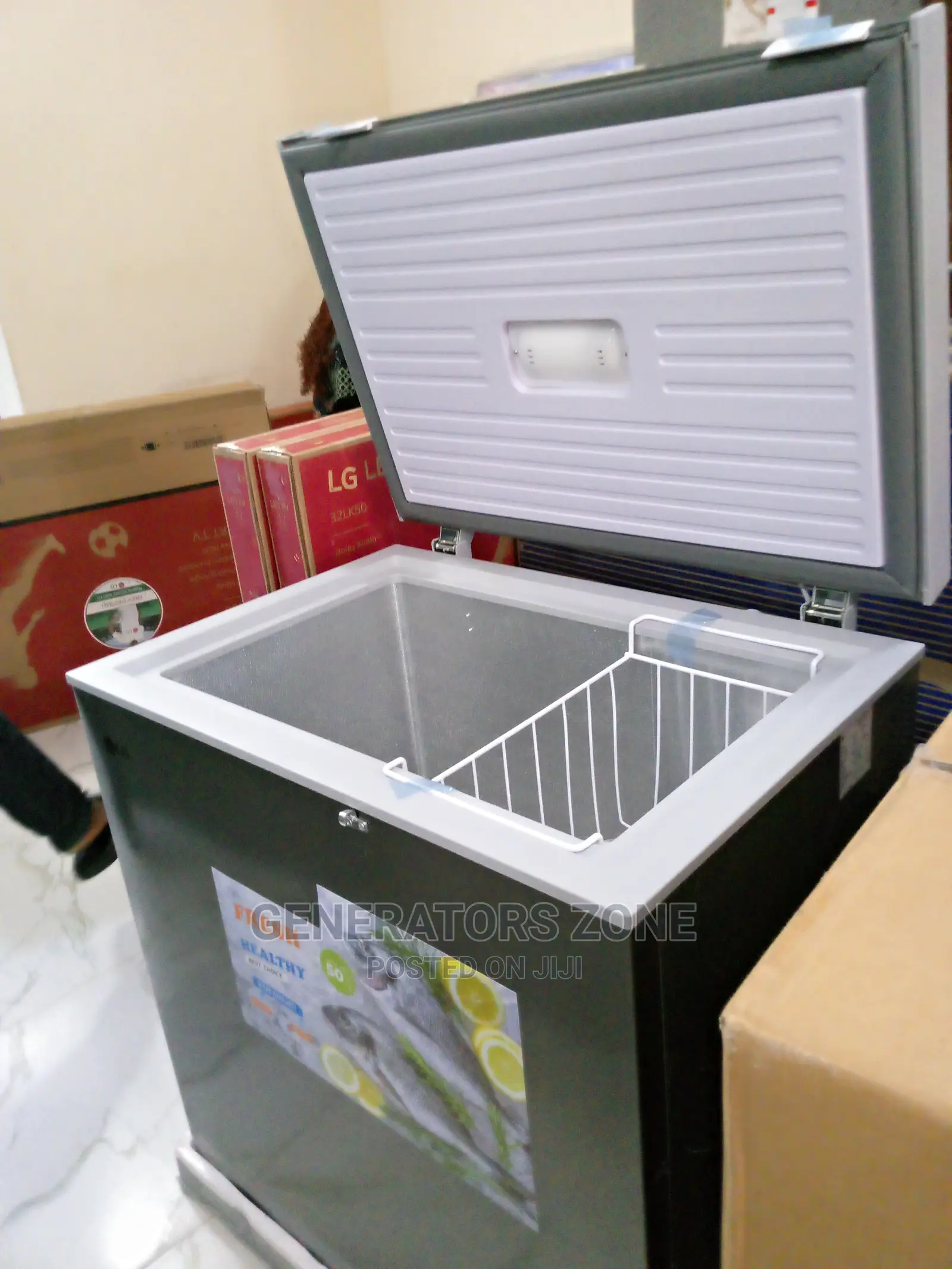 Affordable LG One Door Key Lock Chest Frezer-Silver