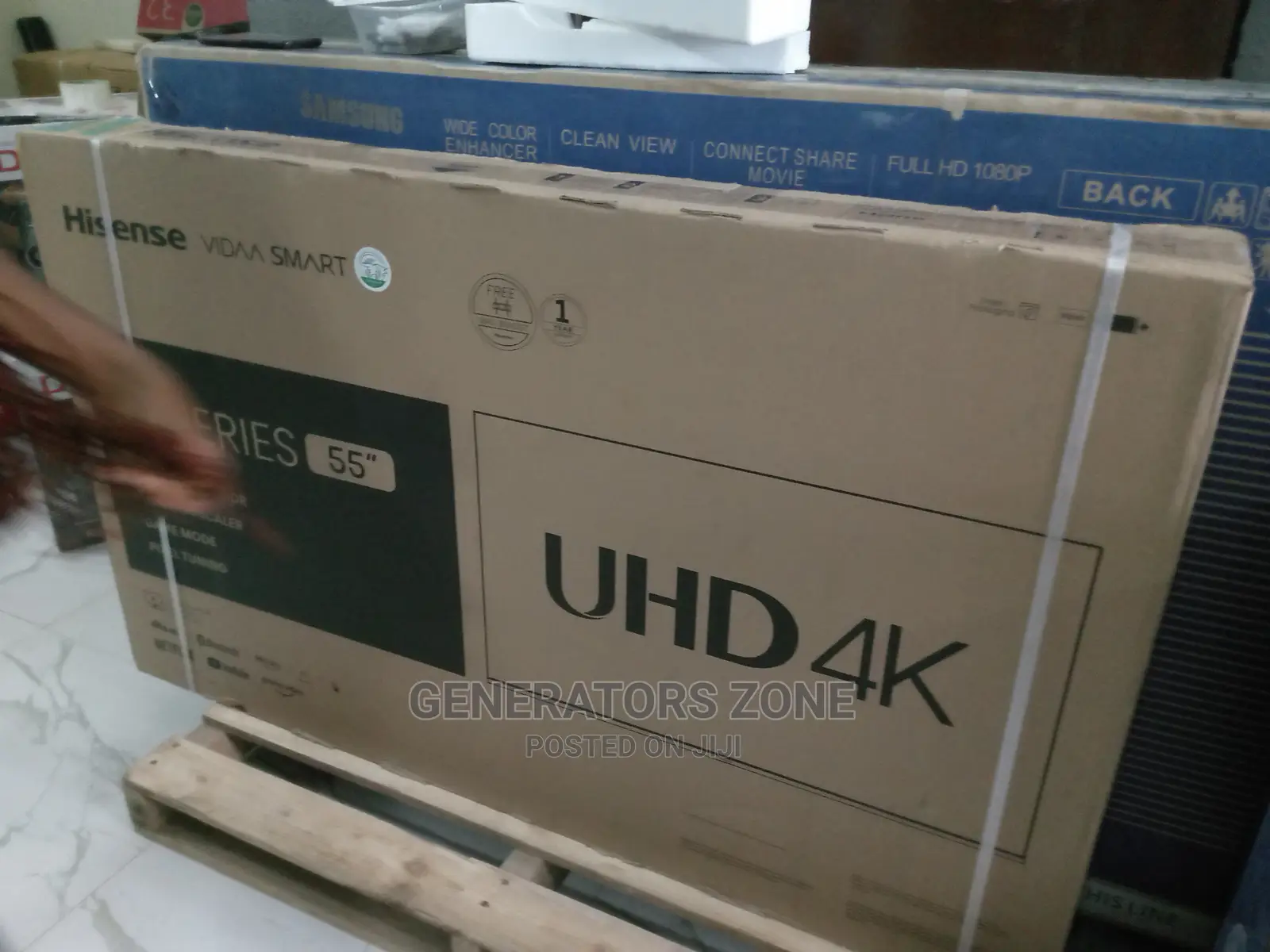 55-Inch Hisense Uhd -Smart TV + Browser With Facebook