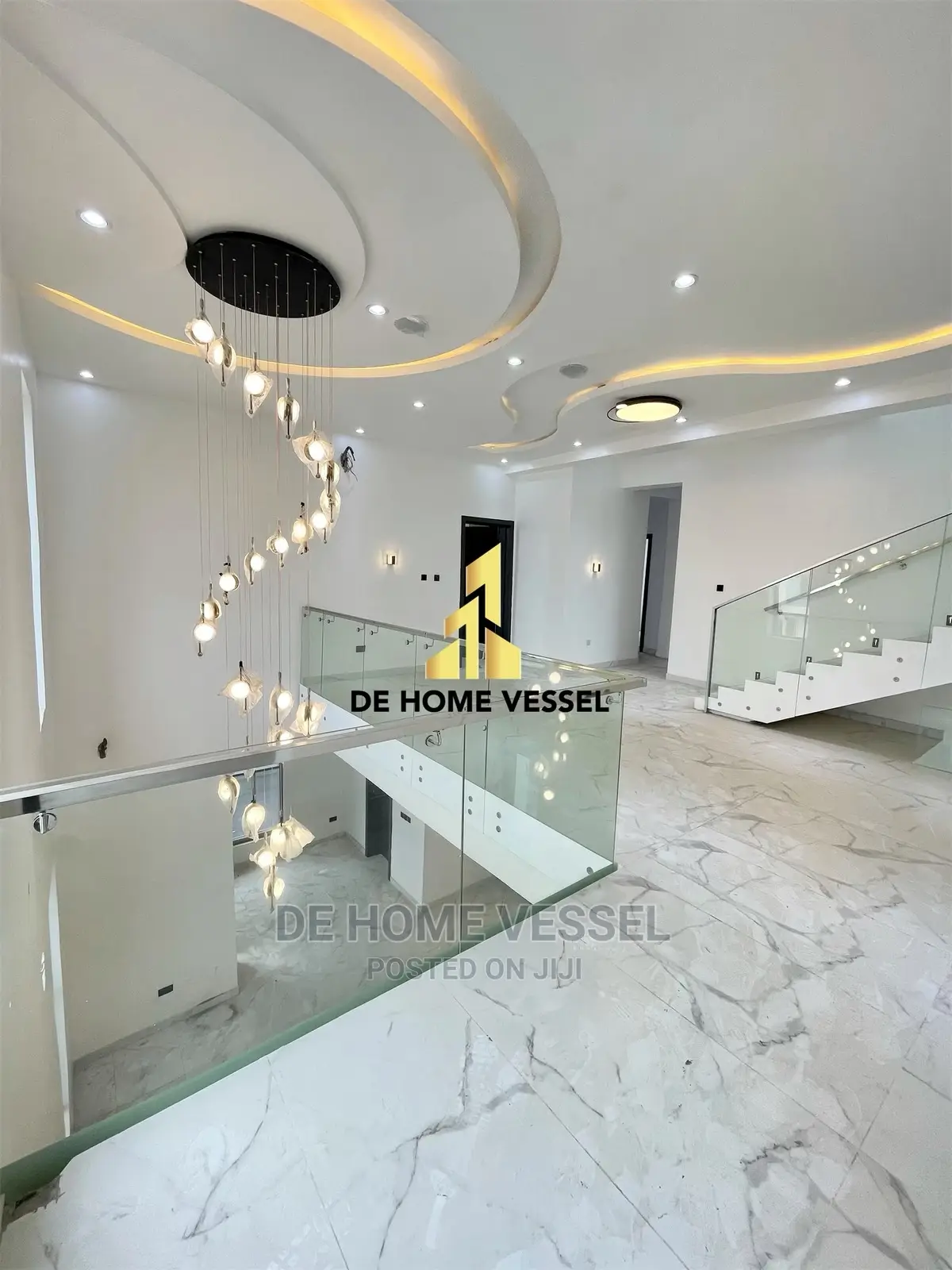 5bdrm Duplex in Osapa London for Sale