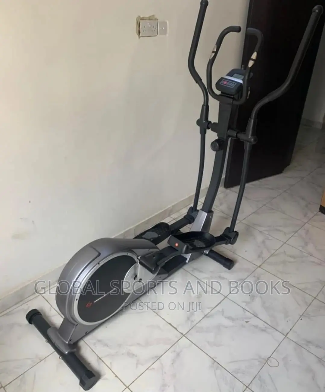 Cross Trainer Elliptical Machine