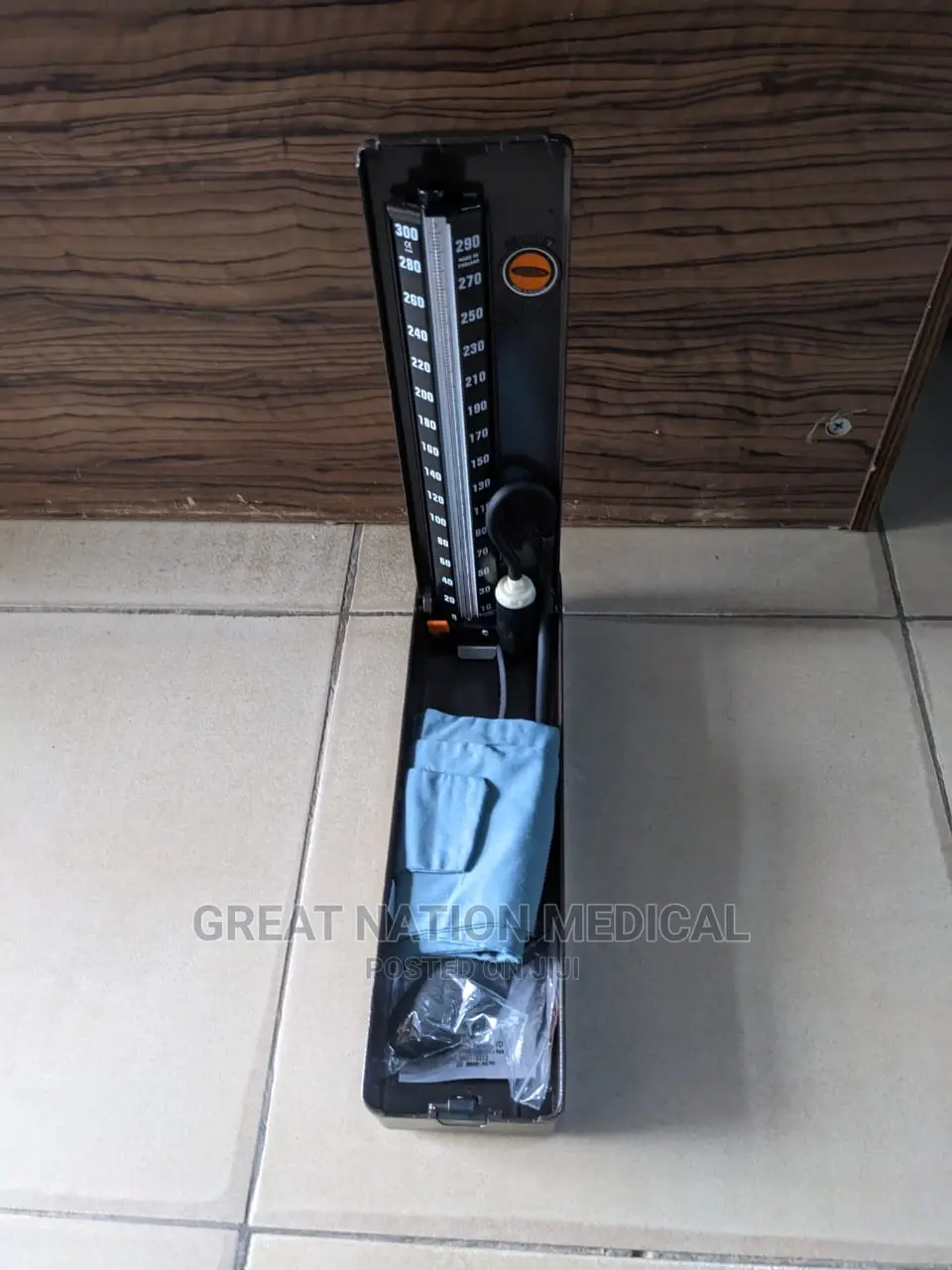 Sphygmomanometer (Accoson)