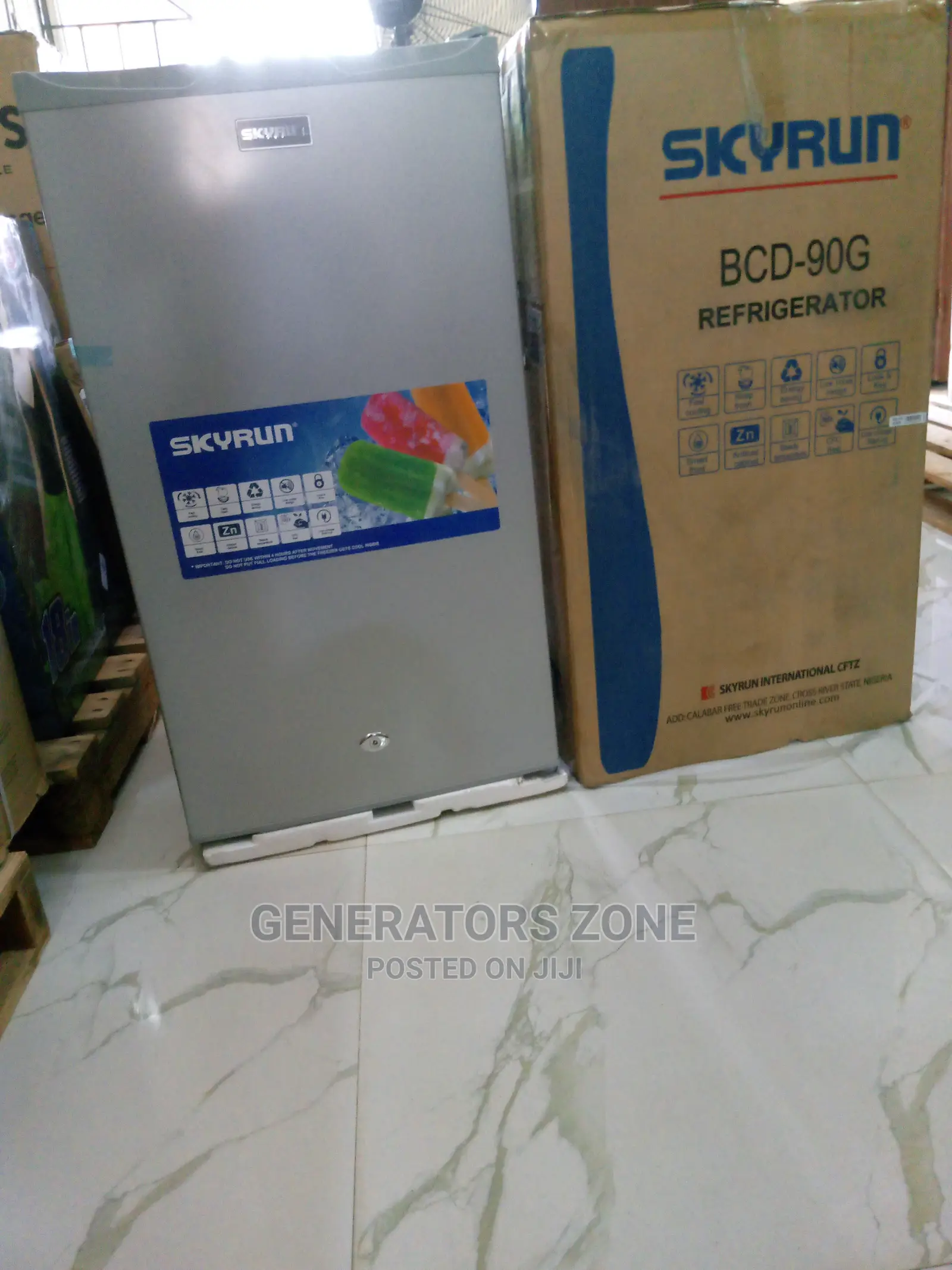 Skyrun 90litres Table Top Single Door Refrigerator With Key