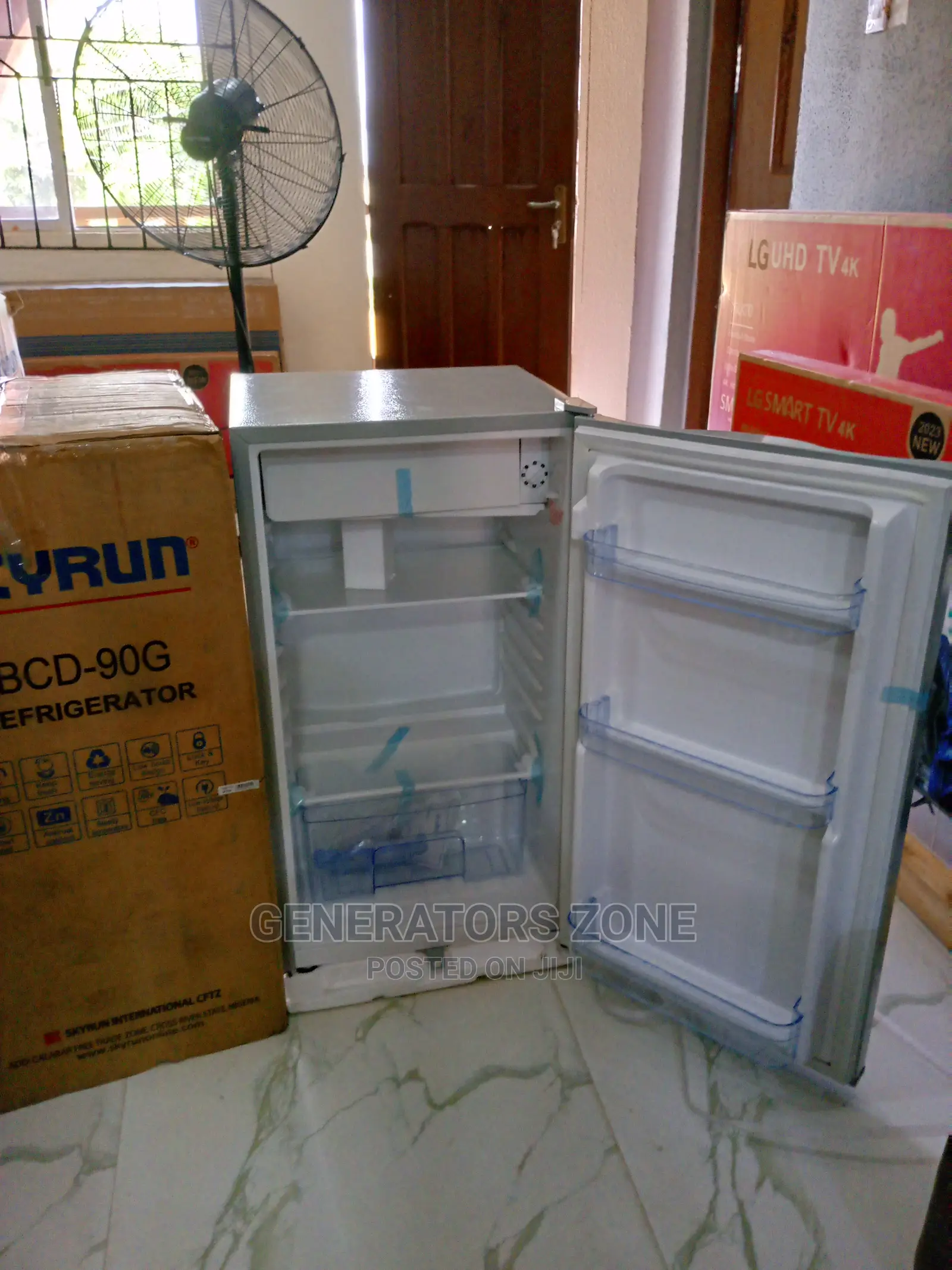 Skyrun Refrigerator 90 Ltrs, Low Noise, Fast Cooling-BCD-90g