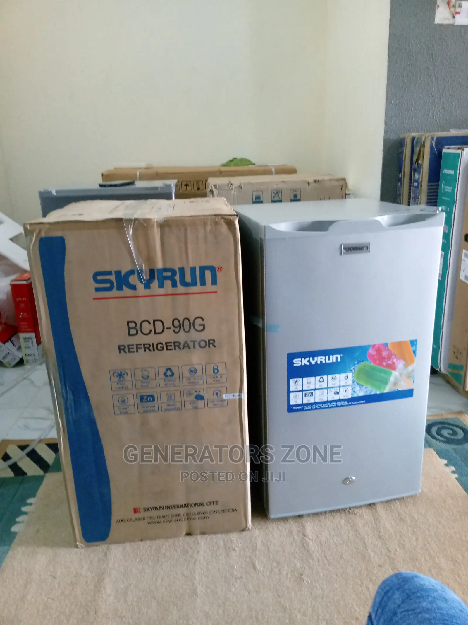 Original Skyrun Top Freezer Fridge With Key ( Low Noise)90L
