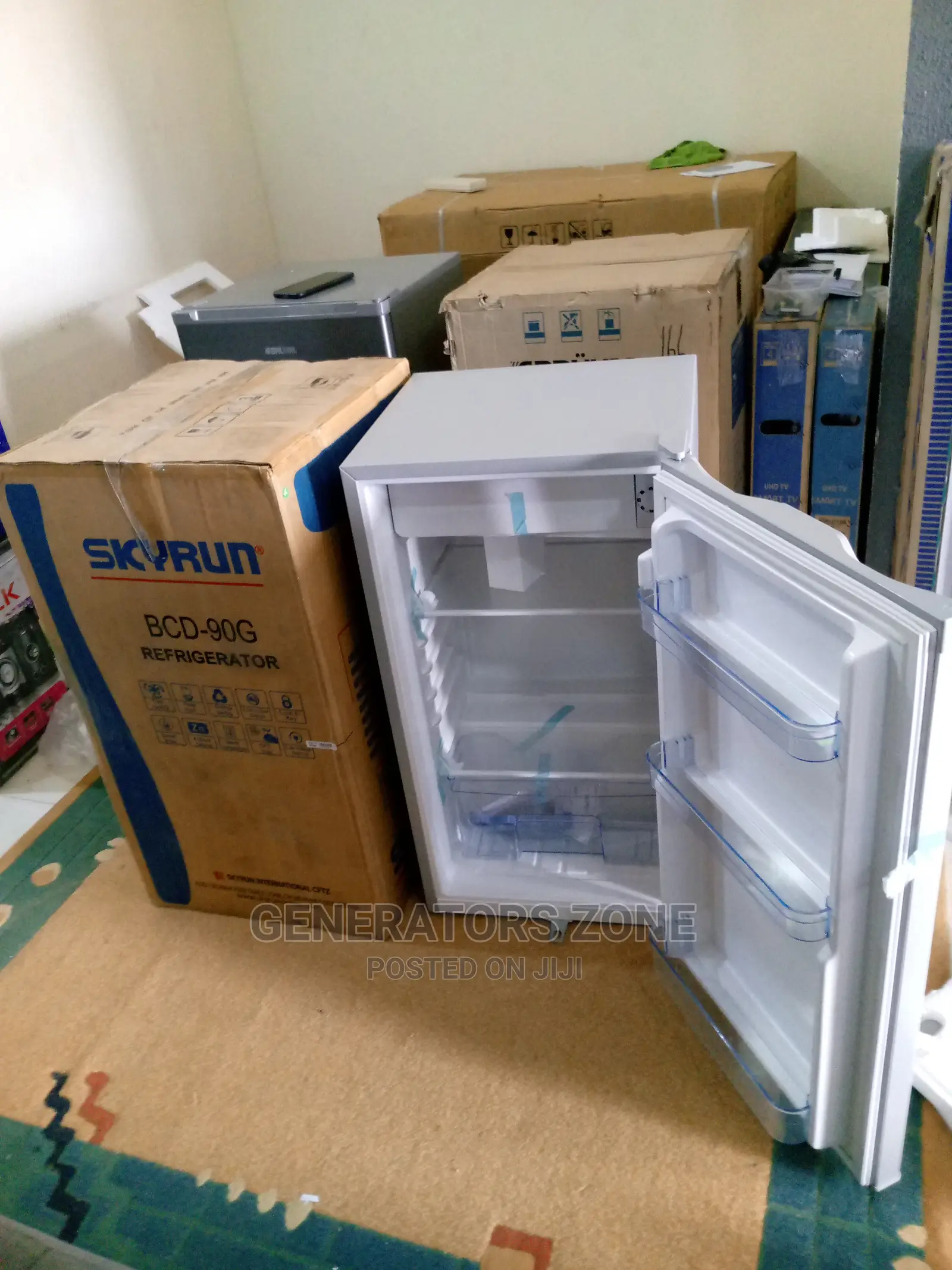 Skyrun 90L BCD-90g Low Noise Top Freezer Fridge-Silver