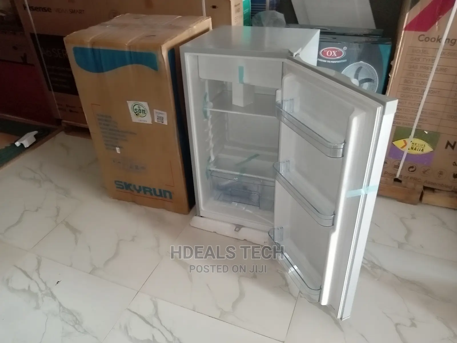 New Skyrun Portable Refrigerator [BCD-90G].