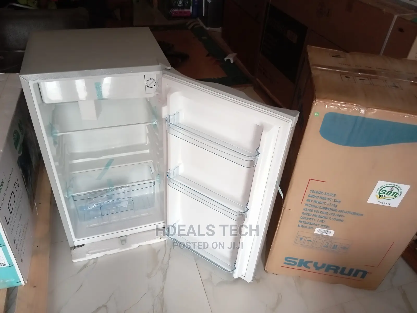 Skyrun Portable Standing Refrigerator [BCD-90G].