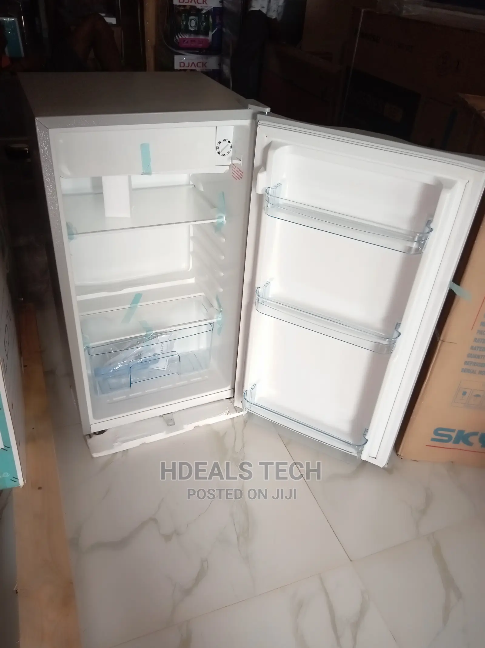Skyrun Portable Single Door Refrigerator [BCD-90G].