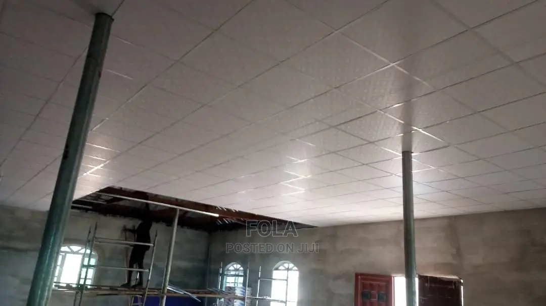 Suspended Ceilings With Grids