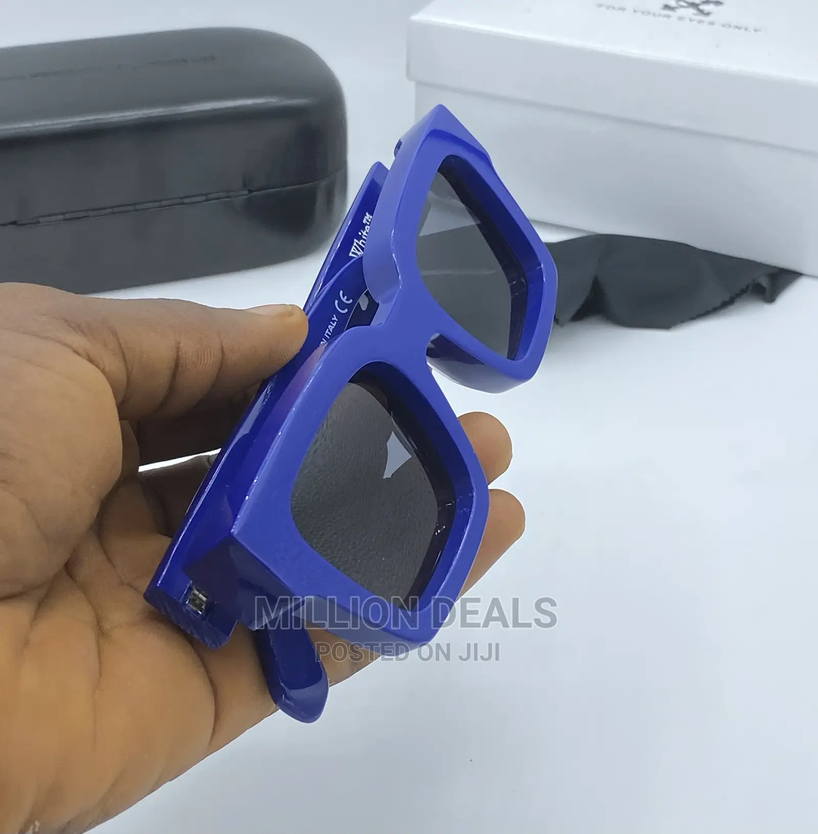 Classic Square Blue Luxe Men’S Sunglasses
