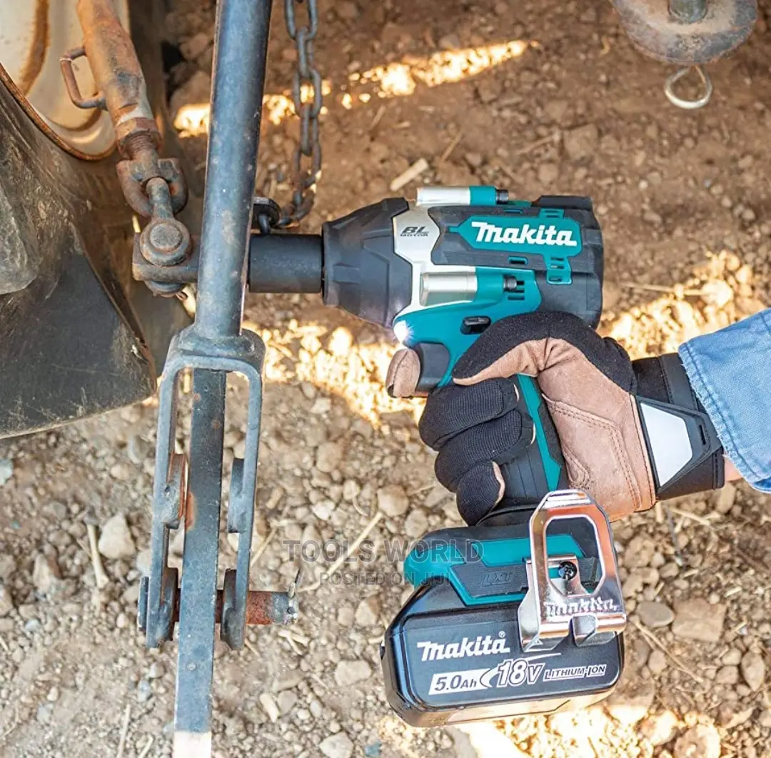 Makita Brushless Cordless Impact Wrench 1/2"