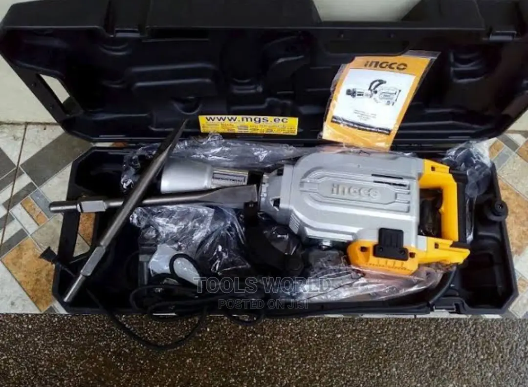 Ingco - Demolition Breaker / Hammer 1700W With 2 X Chisels A