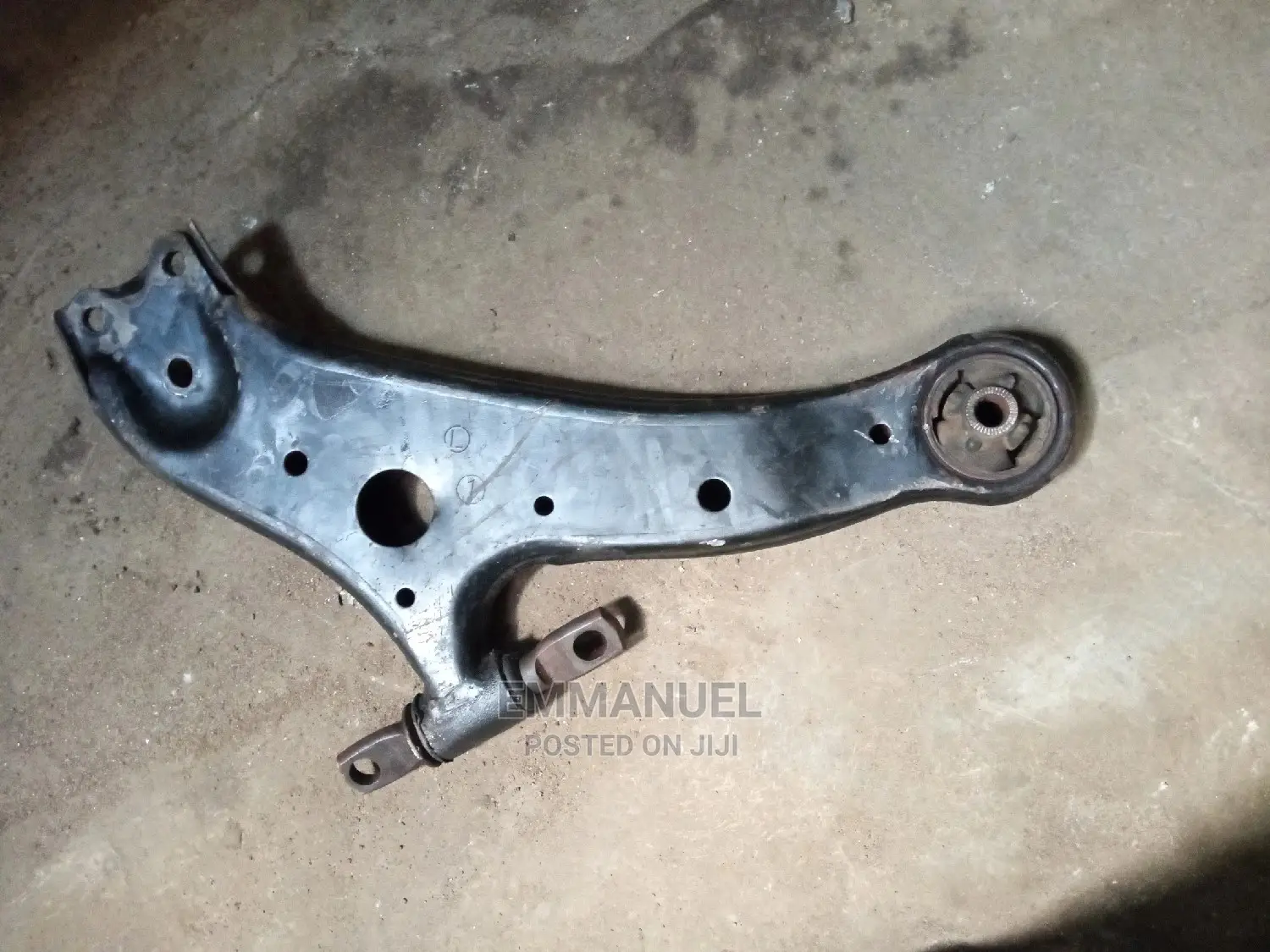 Lower Arm for Toyota Venza Lexus Rx350 and Highlander 08 017