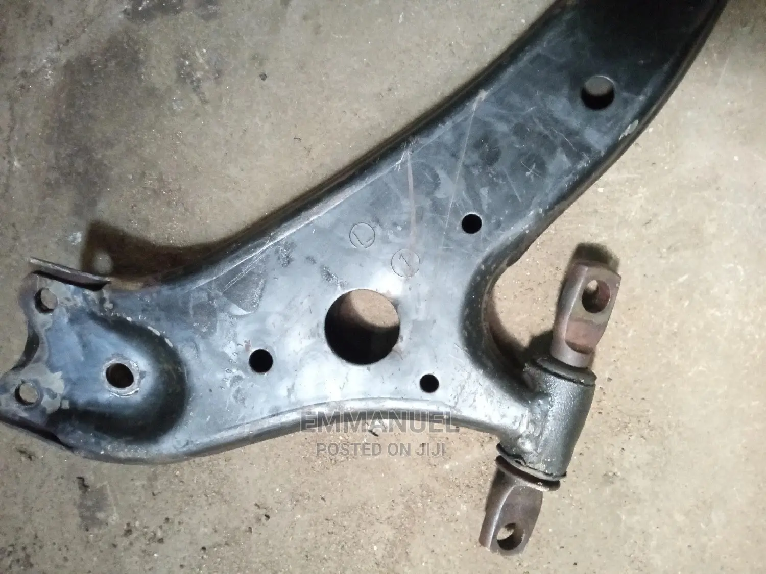 Lower Arm for Toyota Venza Lexus Rx350 and Highlander 08 017