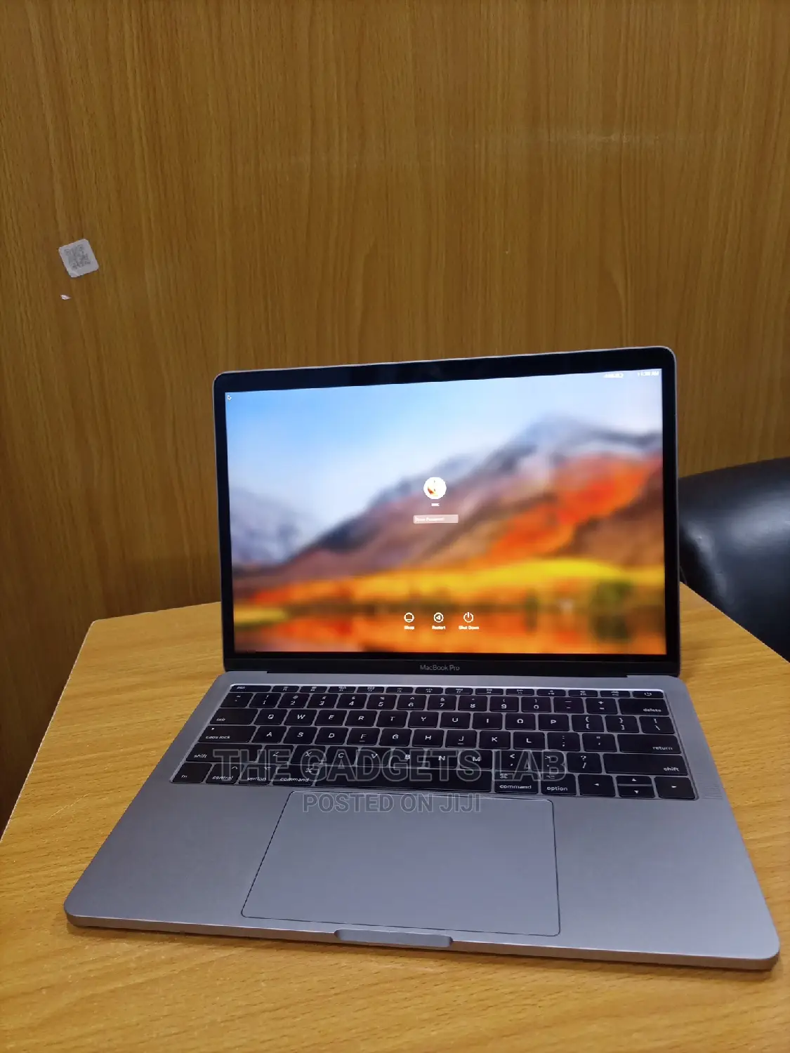 Laptop Apple MacBook Pro 2017 16GB Intel Core I7 SSD 256GB