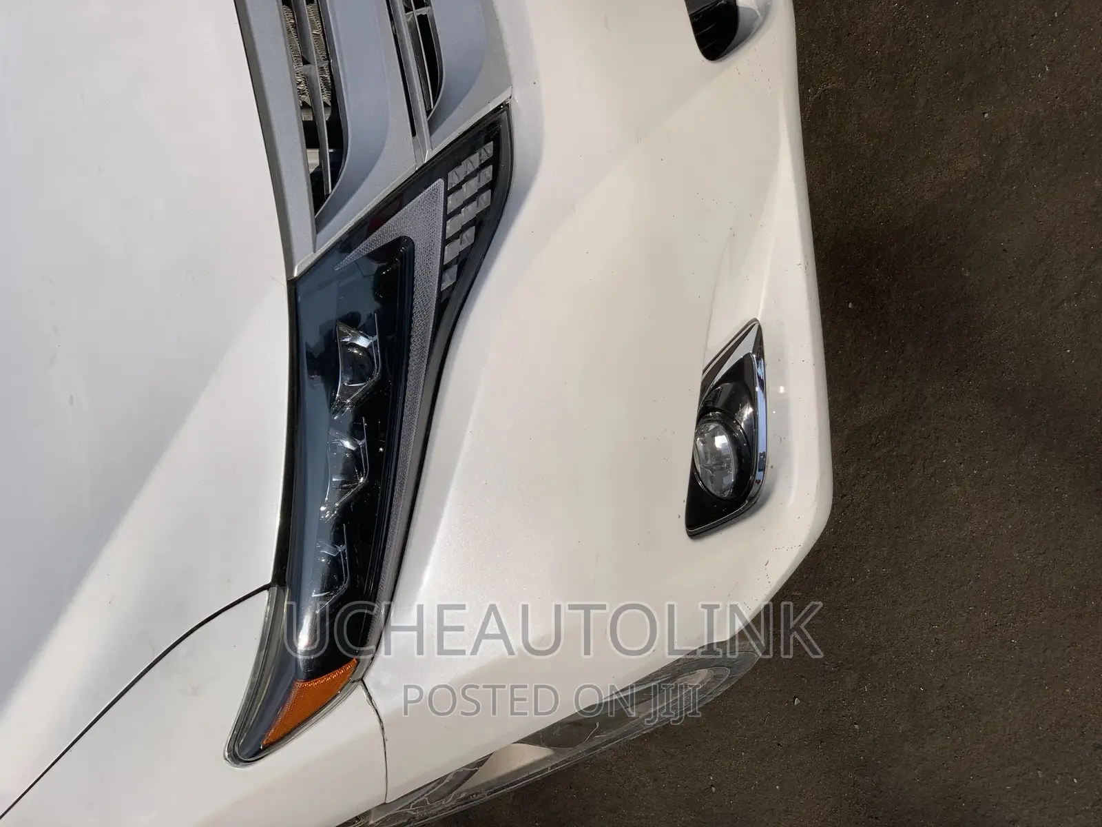 Toyota Venza Headlight Available as Seen