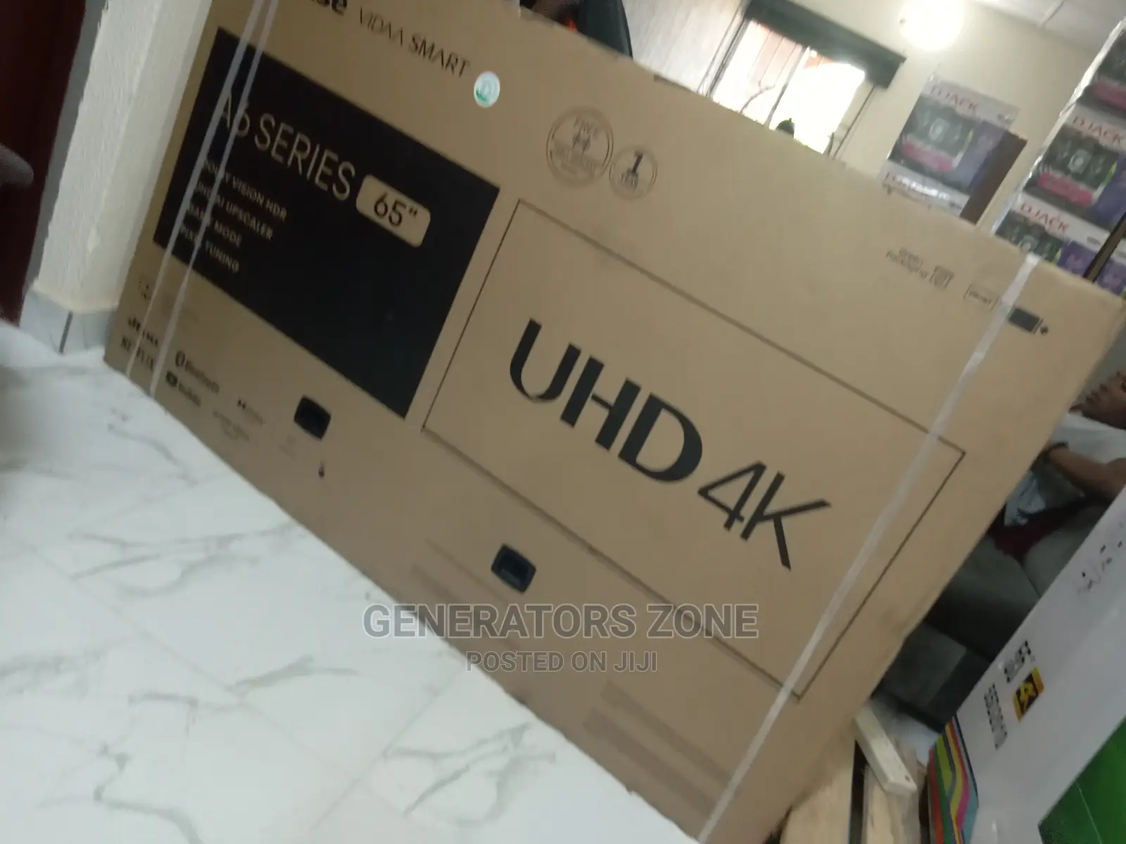 Hisense Television-65'' Uhd -Smart TV