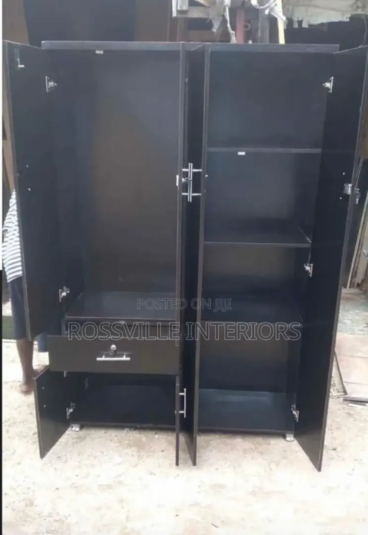 4ft Modern Fitted Wardrobes in Lagos – Exquiste Custom Made