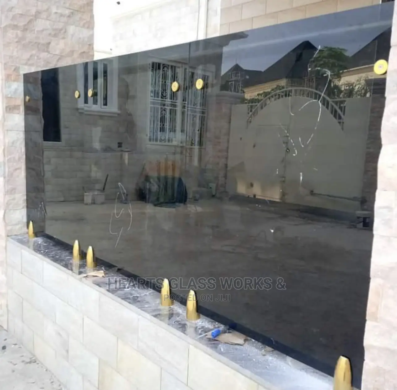 10mm Grey Tempered Glass With Gold Accessories.