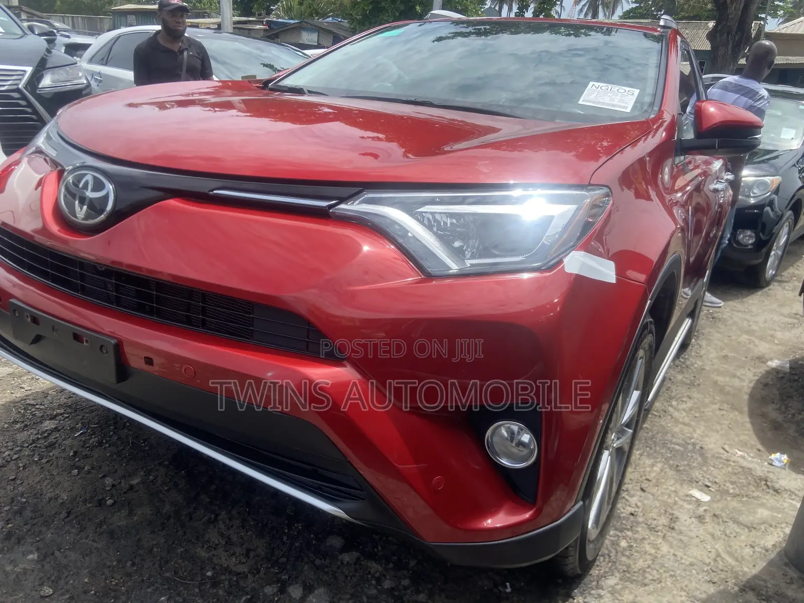 Toyota RAV4 2017 Red