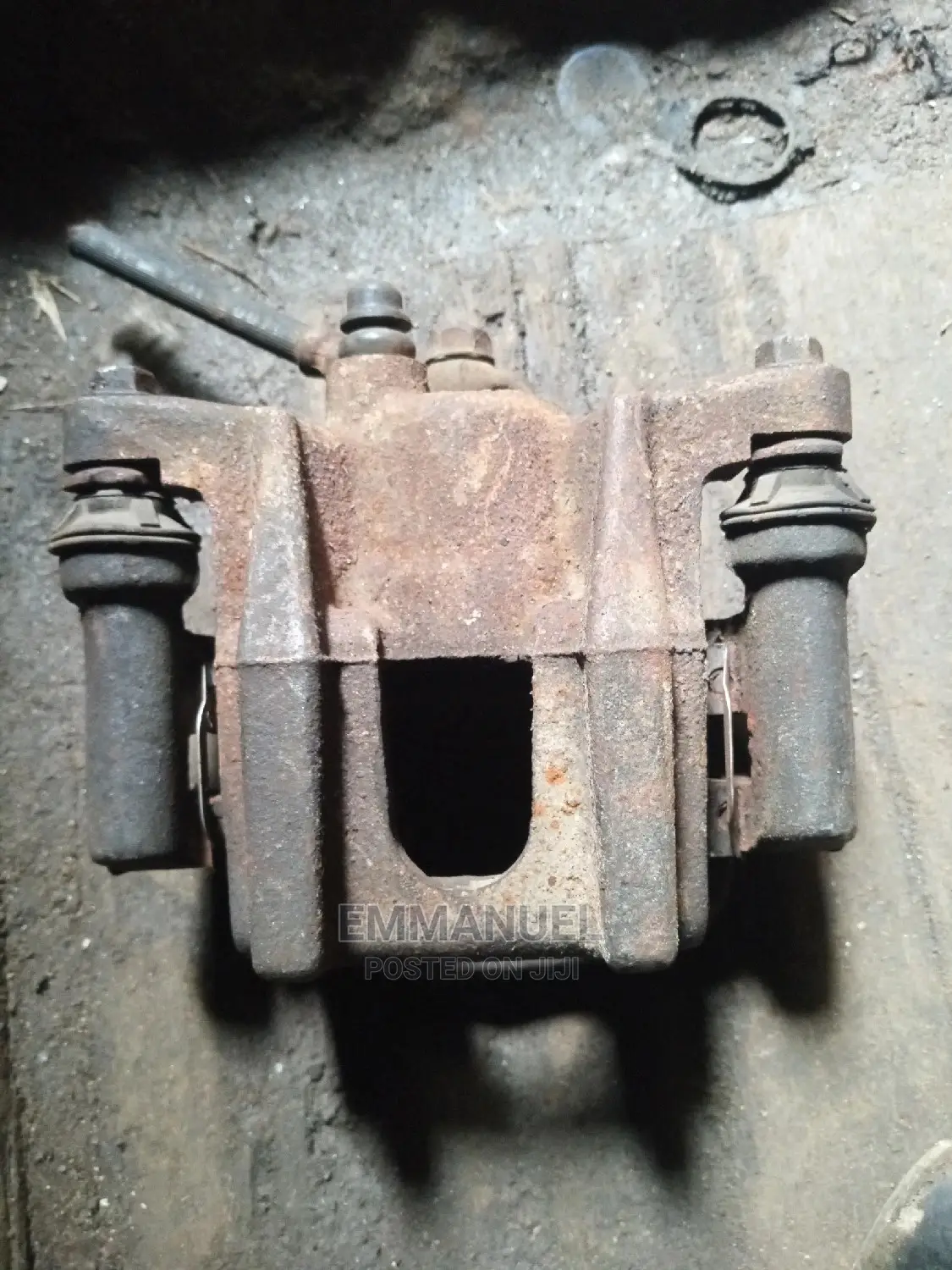 Front and Back Caliper Toyota Venza 2008 , 2017