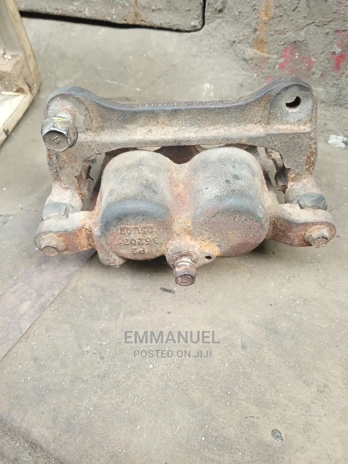 Front and Back Caliper Toyota Venza 2008 , 2017