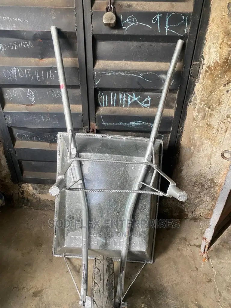 Industrial Wheel Barrow With Tubeless Heavy Duty Tyre